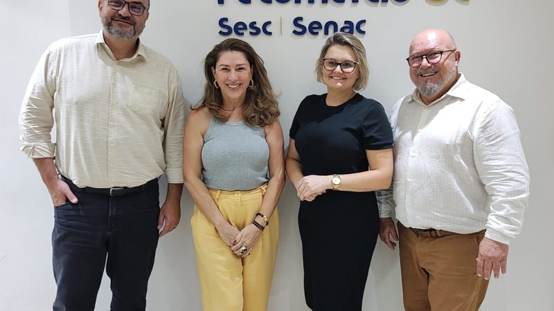 Reunião na Fecomércio-SC já sinaliza presença da entidade no Encatho & Exprotel 2025