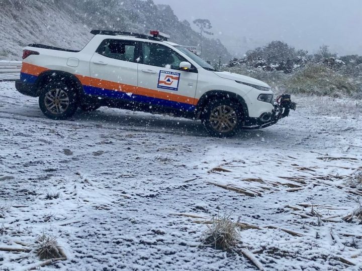 O primeiro abraço da neve: uma madrugada inesquecível na Serra catarinense