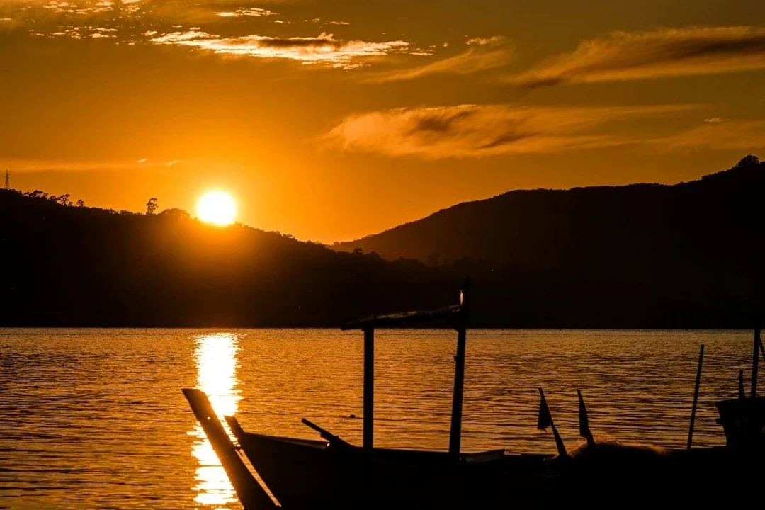 Onde ver o pôr do sol no Sul de Santa Catarina: dicas de cenários inesquecíveis
