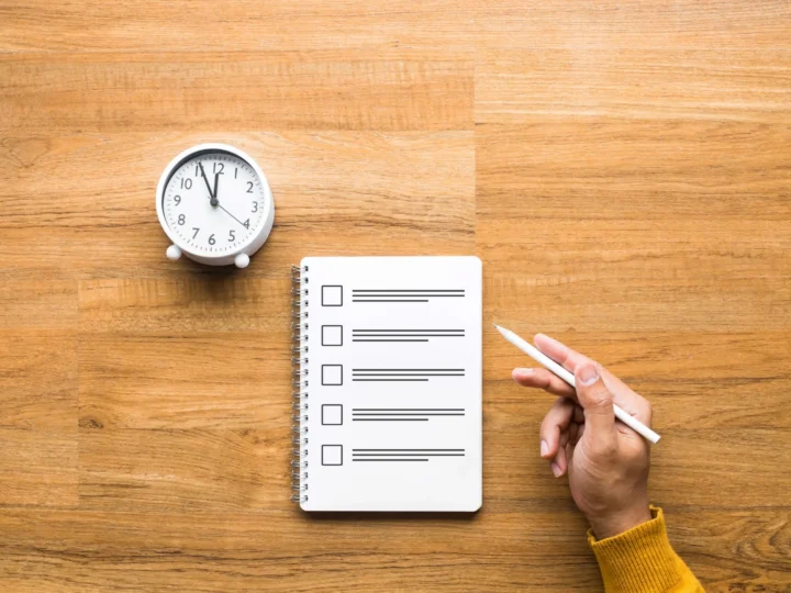 Ainda há tempo: 4 estratégias fundamentadas para conquistar suas metas de fim de ano