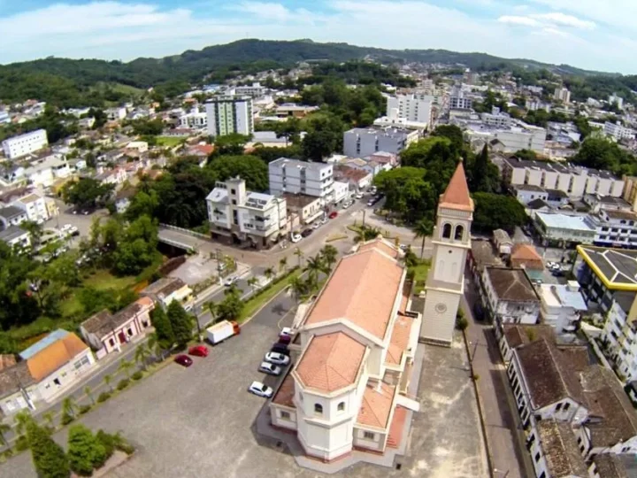 Verão no interior: sítios, vinícolas e experiências rurais no Sul catarinense