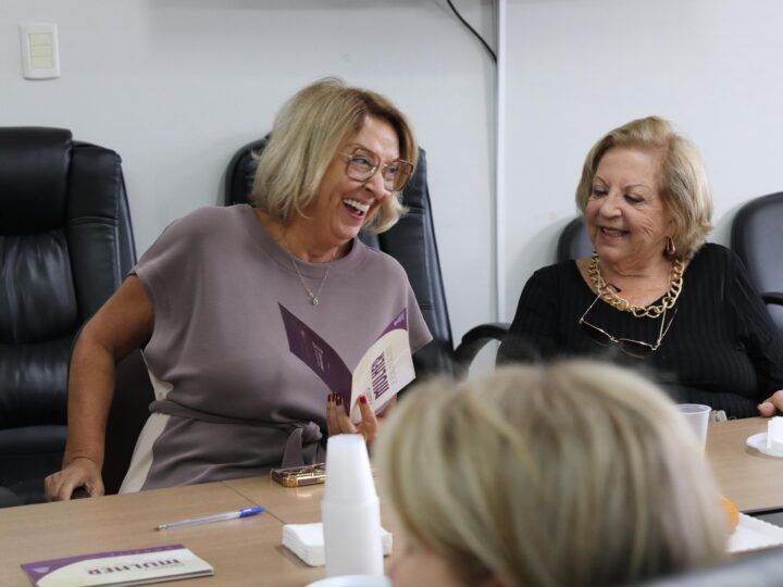 Câmara de Criciúma realiza Sessão Solene do Prêmio Mulher de Destaque Criciumense