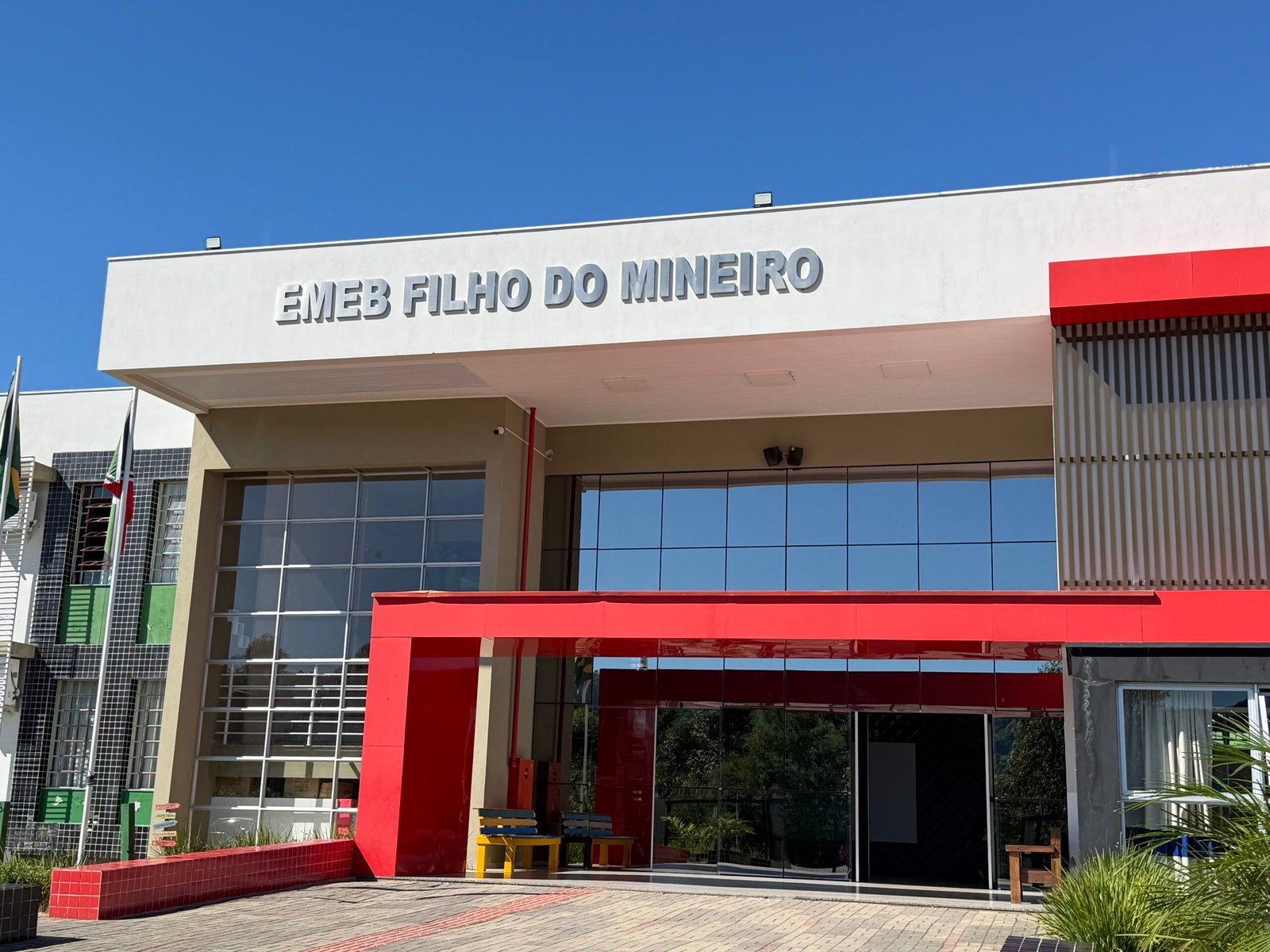 Das raízes do carvão ao futuro da educação: 40 anos da EMEB Filho do Mineiro serão celebrados em Sessão Especial