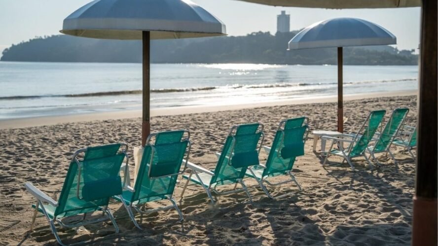 6 Motivos para se hospedar na Praia Alegre, em Penha (SC)