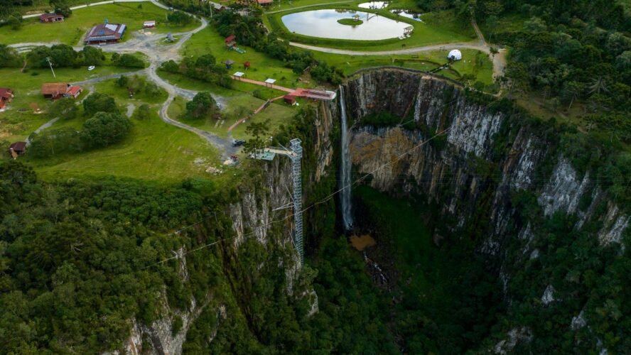 Outono em Santa Catarina: descubra destinos encantadores para aproveitar maio com tranquilidade