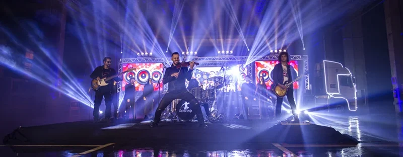 Tubarão celebra 156 anos com shows gratuitos, feira gastronômica e apresentação de Simão Wolf