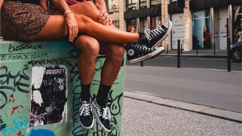 Raio-X da Geração Z: jovens brasileiros estão mais tradicionais nos relacionamentos