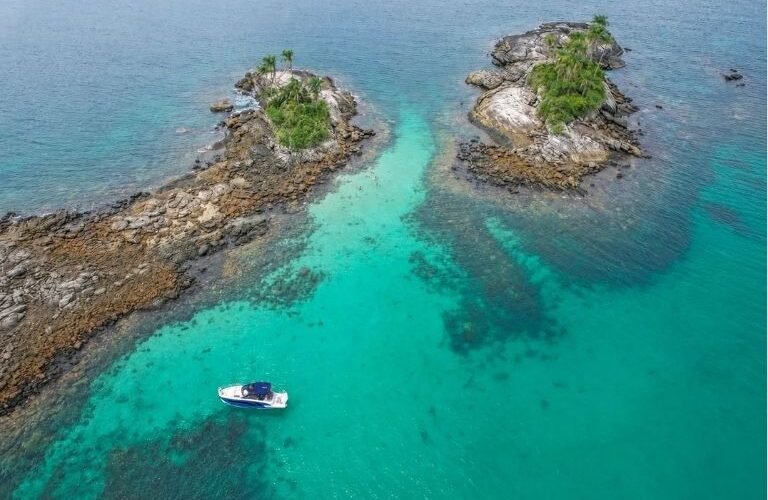 Turismo pelas águas: conheça 5 refúgios brasileiros só acessíveis para quem navega