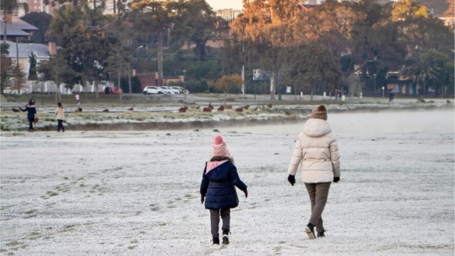 Temporada de neve na América do Sul: inexperiência com temperaturas extremas estimula procura por seguro viagem de ampla cobertura