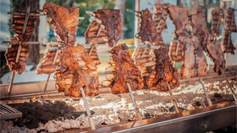 Com 26 toneladas de carne, 45 mil pessoas e tentativa de recorde mundial, ASSAFEST busca projetar Paraná no cenário dos festivais gastronômicos