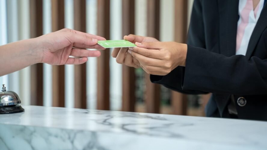 Mercado de apartamentos com serviços deve triplicar até 2035 e impulsiona nova geração de residenciais com hotelaria integrada