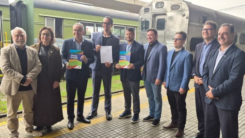 Abottc e Embratur assinam acordo de internacionalização dos trens turísticos brasileiros, em Curitiba