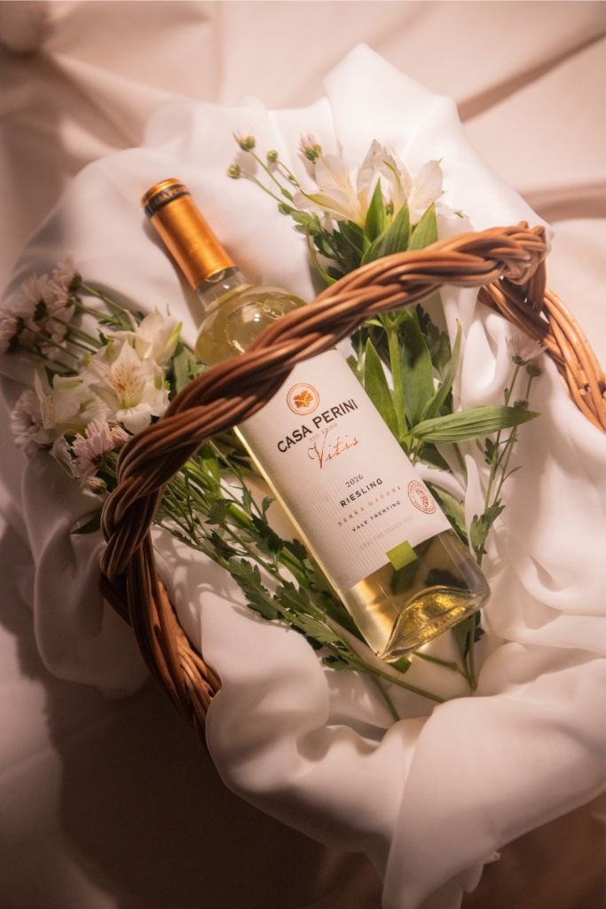 Casa Perini lança novo Vitis Riesling e amplia portfólio de vinhos brancos